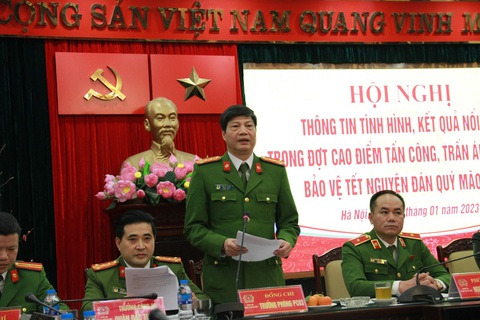 Công an Hà Nội phát hiện sai phạm tại 10 trung tâm đăng kiểm, khởi tố 18 bị can - Ảnh 1. Công an Hà Nội phát hiện sai phạm tại 10 trung tâm đăng kiểm, khởi tố 18 bị can - Ảnh 1.