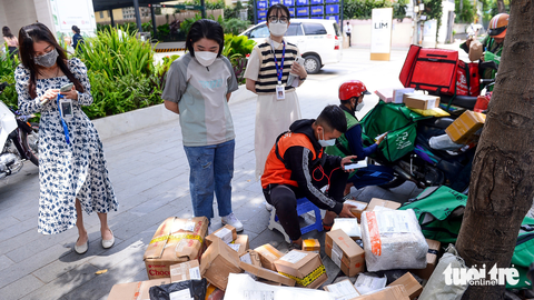 Mua sắm online cuối năm: nhiều bẫy lừa - Ảnh 1. Mua sắm online cuối năm: nhiều bẫy lừa - Ảnh 1.