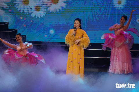 Lắng nghe cung đàn mùa xuân - Ảnh 5. Lắng nghe cung đàn mùa xuân - Ảnh 5.