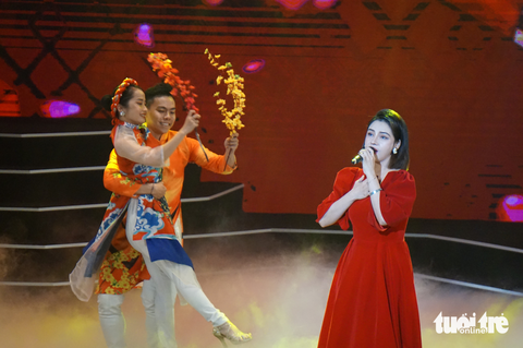 Lắng nghe cung đàn mùa xuân - Ảnh 6. Lắng nghe cung đàn mùa xuân - Ảnh 6.