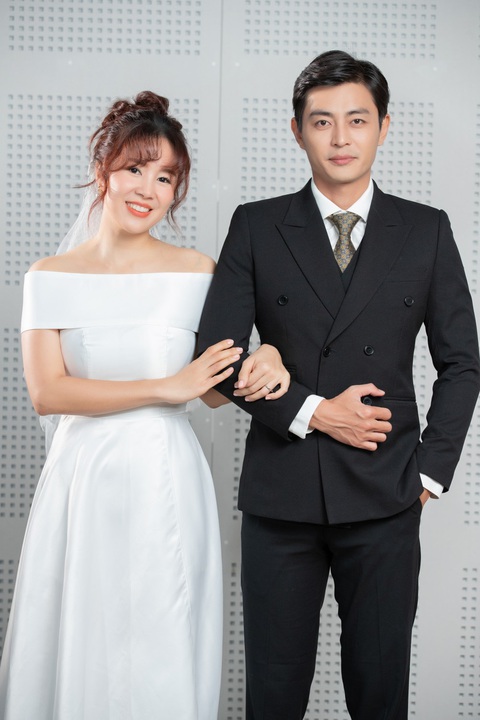 Lê Phương - Quốc Huy tung ảnh cưới, chuyện gì đây? - Ảnh 2. Lê Phương - Quốc Huy tung ảnh cưới, chuyện gì đây? - Ảnh 2.