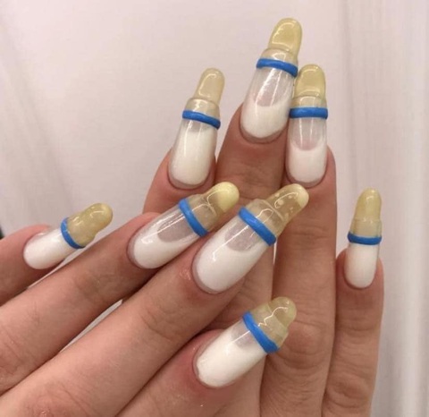 Top 5 bộ nail bá cháy bò chét khiến chị em vừa cười vừa đón Tết - Ảnh 9. Top 5 bộ nail bá cháy bò chét khiến chị em vừa cười vừa đón Tết - Ảnh 9.