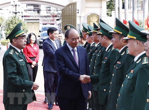 Chủ tịch nước Nguyễn Xuân Phúc kiểm tra công tác trực Tết của Bộ đội biên phòng Đắk Lắk - Ảnh 1. Chủ tịch nước Nguyễn Xuân Phúc kiểm tra công tác trực Tết của Bộ đội biên phòng Đắk Lắk - Ảnh 1.