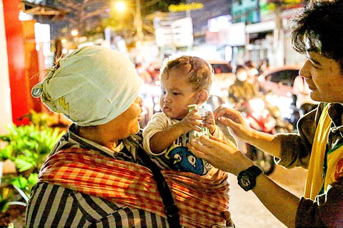 Người trẻ chăm lo Tết cho người nghèo - Ảnh 2. Người trẻ chăm lo Tết cho người nghèo - Ảnh 2.