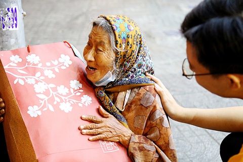 Người trẻ chăm lo Tết cho người nghèo - Ảnh 8. Người trẻ chăm lo Tết cho người nghèo - Ảnh 8.