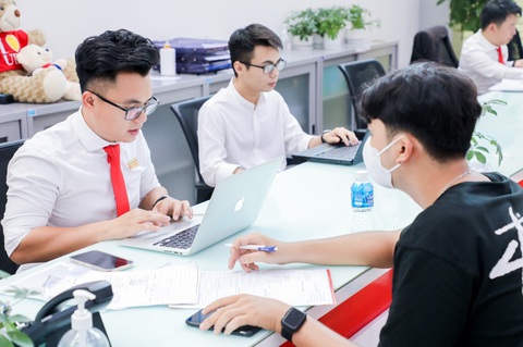 Học tốt tiếng Anh, nhận học bổng lên đến 100% khi xét tuyển vào UEF - Ảnh 1. Học tốt tiếng Anh, nhận học bổng lên đến 100% khi xét tuyển vào UEF - Ảnh 1.
