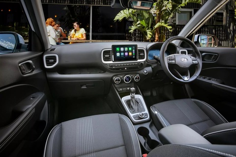 Ra mắt Hyundai Venue 2023: Giá quy đổi từ 355 triệu đồng, thêm nhiều tiện ích - Ảnh 2. Ra mắt Hyundai Venue 2023: Giá quy đổi từ 355 triệu đồng, thêm nhiều tiện ích - Ảnh 2.