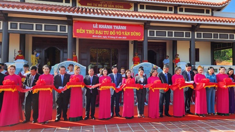 Khánh thành đền thờ Đại tư đồ Võ Văn Dũng - Ảnh 2. Khánh thành đền thờ Đại tư đồ Võ Văn Dũng - Ảnh 2.