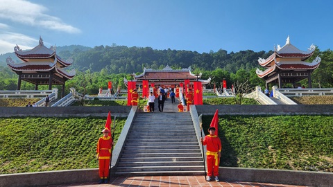 Khánh thành đền thờ Đại tư đồ Võ Văn Dũng - Ảnh 1. Khánh thành đền thờ Đại tư đồ Võ Văn Dũng - Ảnh 1.