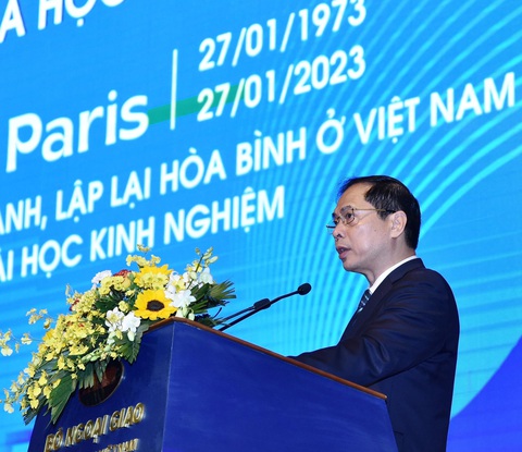 50 năm Hiệp định Paris: Minh chứng cho khát vọng hòa bình - Ảnh 3. 50 năm Hiệp định Paris: Minh chứng cho khát vọng hòa bình - Ảnh 3.