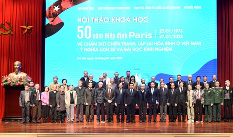 50 năm Hiệp định Paris: Minh chứng cho khát vọng hòa bình - Ảnh 2. 50 năm Hiệp định Paris: Minh chứng cho khát vọng hòa bình - Ảnh 2.