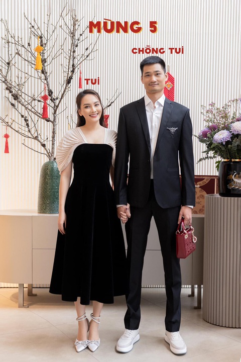 Bảo Thanh gây cười khi ‘tả thực’ thời trang 7 ngày Tết - Ảnh 7. Bảo Thanh gây cười khi ‘tả thực’ thời trang 7 ngày Tết - Ảnh 7.