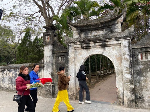 Xuân này, dự báo một mùa lễ hội rất đông - Ảnh 2. Xuân này, dự báo một mùa lễ hội rất đông - Ảnh 2.