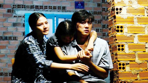 Phim chiếu mạng và những câu chuyện xúc động ngày Tết - Ảnh 1. Phim chiếu mạng và những câu chuyện xúc động ngày Tết - Ảnh 1.