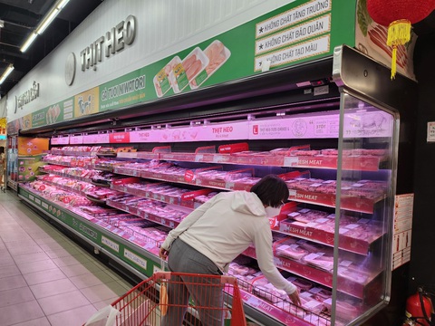 LOTTE Mart giải tỏa nỗi lo thực phẩm tươi sống tăng giá ngày tết - Ảnh 1. LOTTE Mart giải tỏa nỗi lo thực phẩm tươi sống tăng giá ngày tết - Ảnh 1.