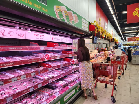 LOTTE Mart giải tỏa nỗi lo thực phẩm tươi sống tăng giá ngày tết - Ảnh 2. LOTTE Mart giải tỏa nỗi lo thực phẩm tươi sống tăng giá ngày tết - Ảnh 2.