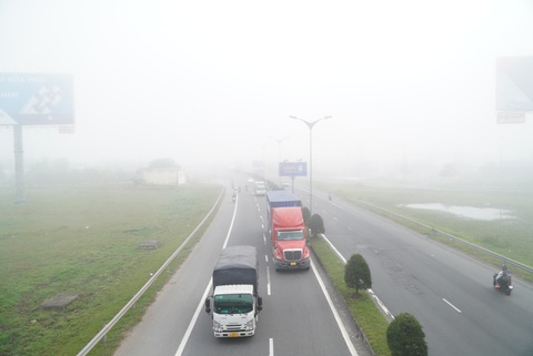 Sáng 16-1, nhiều tỉnh miền Tây chìm trong sương mù - Ảnh 9. Sáng 16-1, nhiều tỉnh miền Tây chìm trong sương mù - Ảnh 9.