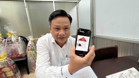 Muôn kiểu chi phí vỉa hè bán hàng Tết - Ảnh 2. Muôn kiểu chi phí vỉa hè bán hàng Tết - Ảnh 2.