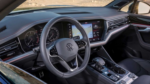 Volkswagen Touareg 2023 sắp ra mắt: Chuốt lại thiết kế, thay đổi lớn ở động cơ - Ảnh 3. Volkswagen Touareg 2023 sắp ra mắt: Chuốt lại thiết kế, thay đổi lớn ở động cơ - Ảnh 3.