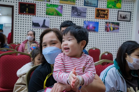 ‘Nhận quà Ước mơ của Thúy, con mang Tết về cho bố mẹ’ - Ảnh 2. ‘Nhận quà Ước mơ của Thúy, con mang Tết về cho bố mẹ’ - Ảnh 2.