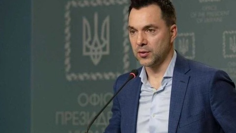 Cố vấn tổng thống Ukraine từ chức sau phát biểu sai quan điểm về Dnipro - Ảnh 1. Cố vấn tổng thống Ukraine từ chức sau phát biểu sai quan điểm về Dnipro - Ảnh 1.