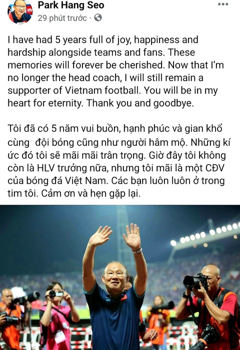 HLV Park Hang Seo: Tôi mãi mãi là cổ động viên của bóng đá Việt Nam - Ảnh 1. HLV Park Hang Seo: Tôi mãi mãi là cổ động viên của bóng đá Việt Nam - Ảnh 1.