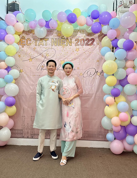 Ảnh vui sao Việt 17-1: Hai con nhà Hồ Ngọc Hà diện áo dài du xuân - Ảnh 5. Ảnh vui sao Việt 17-1: Hai con nhà Hồ Ngọc Hà diện áo dài du xuân - Ảnh 5.