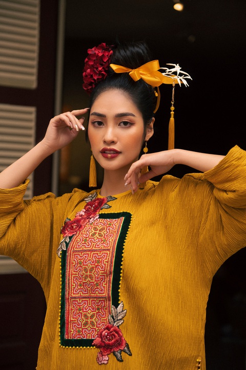 Hoa hậu Khánh Vân, Thúy Hằng, Ban Mai duyên dáng trong tà áo dài - Ảnh 3. Hoa hậu Khánh Vân, Thúy Hằng, Ban Mai duyên dáng trong tà áo dài - Ảnh 3.