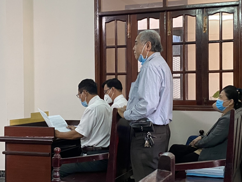 Hoãn phiên tòa xử lại vụ mua nhà 58 tỉ bán lại 28 tỉ - Ảnh 2. Hoãn phiên tòa xử lại vụ mua nhà 58 tỉ bán lại 28 tỉ - Ảnh 2.