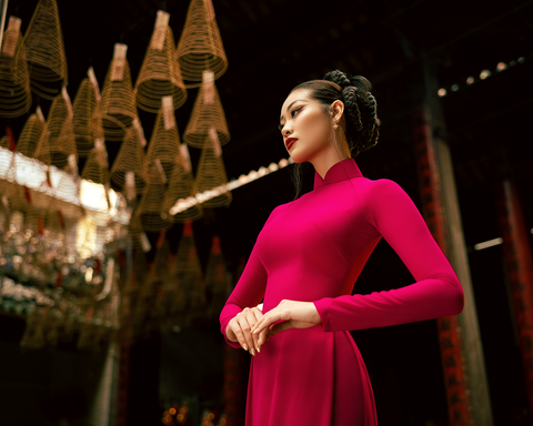 Hoa hậu Khánh Vân, Thúy Hằng, Ban Mai duyên dáng trong tà áo dài - Ảnh 6. Hoa hậu Khánh Vân, Thúy Hằng, Ban Mai duyên dáng trong tà áo dài - Ảnh 6.