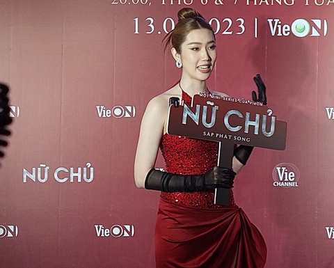 Thúy Ngân: Tết vui vì cả nhà cùng xem phim tôi đóng - Ảnh 1. Thúy Ngân: Tết vui vì cả nhà cùng xem phim tôi đóng - Ảnh 1.