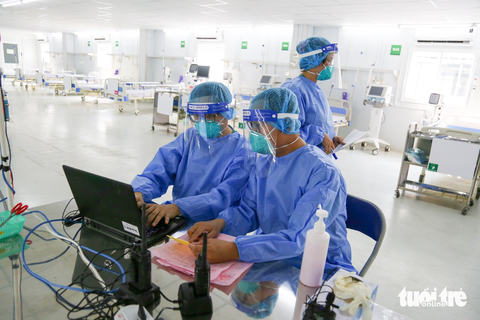 TP.HCM lên 7 tình huống ứng phó với COVID-19 dịp Tết Nguyên đán - Ảnh 1. TP.HCM lên 7 tình huống ứng phó với COVID-19 dịp Tết Nguyên đán - Ảnh 1.