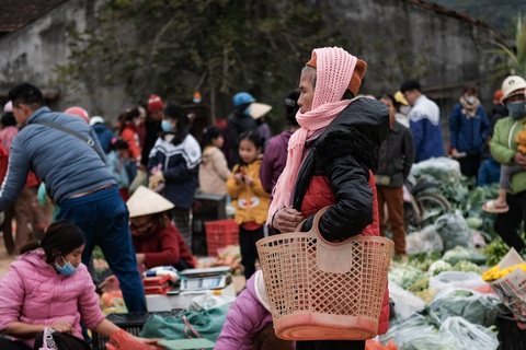 Đi chợ Tết quê để xoa dịu những ngày bon chen, tất bật - Ảnh 8. Đi chợ Tết quê để xoa dịu những ngày bon chen, tất bật - Ảnh 8.