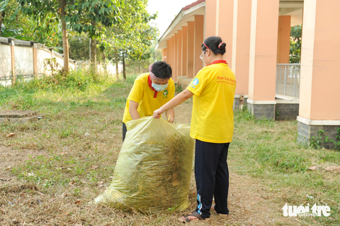 Xuân tình nguyện - trao nồng ấm nghĩa tình - Ảnh 5. Xuân tình nguyện - trao nồng ấm nghĩa tình - Ảnh 5.