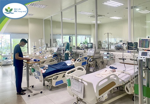 Cảnh báo nhiều trẻ nhập viện vì ngộ độc, tai nạn dịp Tết - Ảnh 1. Cảnh báo nhiều trẻ nhập viện vì ngộ độc, tai nạn dịp Tết - Ảnh 1.