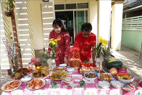 Đậm đà hương vị Tết ở một gia đình Thái - Việt - Ảnh 1. Đậm đà hương vị Tết ở một gia đình Thái - Việt - Ảnh 1.