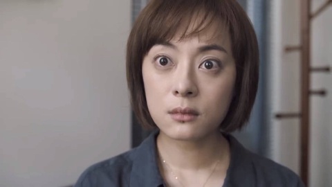Những mỹ nhân Hoa ngữ có nốt ruồi trên mặt khiến vạn người mê - Ảnh 2. Những mỹ nhân Hoa ngữ có nốt ruồi trên mặt khiến vạn người mê - Ảnh 2.