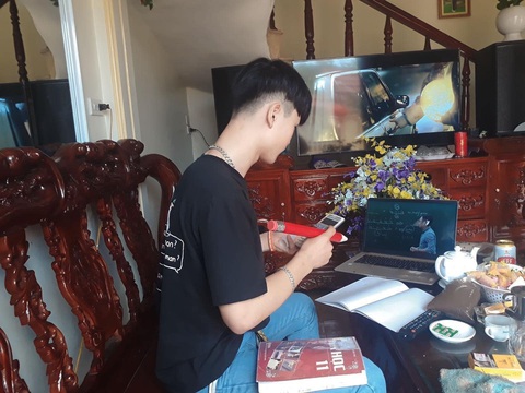 Loạt ảnh cảm lạnh mùng 1 Tết khiến dân tình cười rần rần - Ảnh 5. Loạt ảnh cảm lạnh mùng 1 Tết khiến dân tình cười rần rần - Ảnh 5.