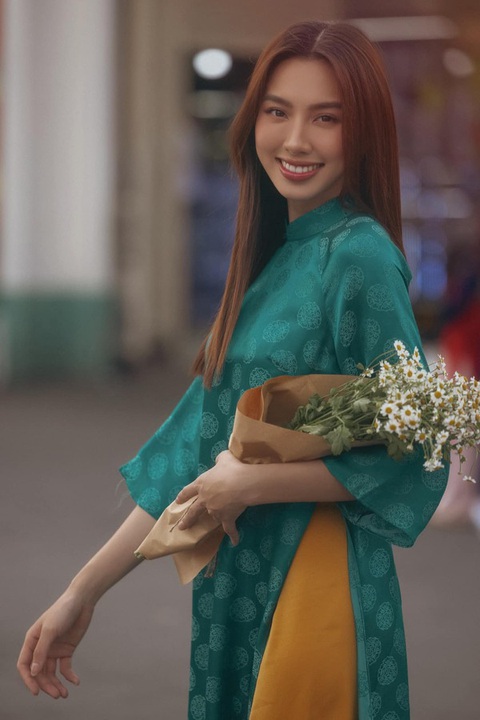 Ảnh vui sao Việt 22-1: Tăng Thanh Hà hạnh phúc đón giao thừa bên chồng - Ảnh 10. Ảnh vui sao Việt 22-1: Tăng Thanh Hà hạnh phúc đón giao thừa bên chồng - Ảnh 10.