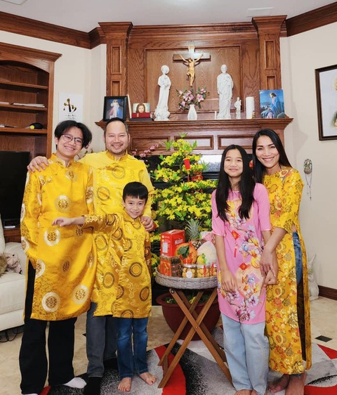 Ảnh vui sao Việt 23-1: hoa hậu Đỗ Mỹ Linh trêu chồng - Ảnh 3. Ảnh vui sao Việt 23-1: hoa hậu Đỗ Mỹ Linh trêu chồng - Ảnh 3.