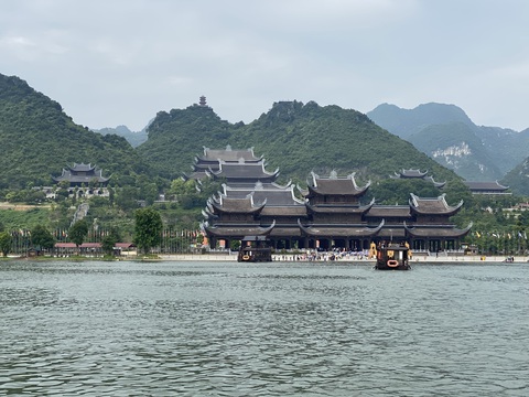 Đại diện ‘siêu chùa’ Tam Chúc lên tiếng về kết luận thanh tra đất đai, đầu tư - Ảnh 1. Đại diện ‘siêu chùa’ Tam Chúc lên tiếng về kết luận thanh tra đất đai, đầu tư - Ảnh 1.