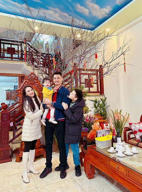 Ảnh vui sao Việt 24-1: Tóc Tiên diện outfit ‘cực chất’ đi chúc Tết - Ảnh 6. Ảnh vui sao Việt 24-1: Tóc Tiên diện outfit ‘cực chất’ đi chúc Tết - Ảnh 6.