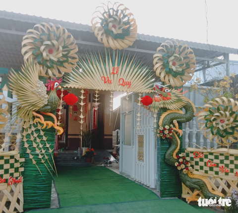 Ô vui quá xá là vui với cổng cưới lá dừa miền Tây ngày Tết - Ảnh 2. Ô vui quá xá là vui với cổng cưới lá dừa miền Tây ngày Tết - Ảnh 2.