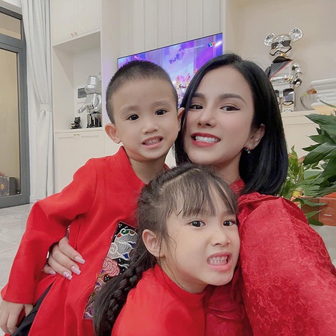 Ảnh vui sao Việt 24-1: Tóc Tiên diện outfit ‘cực chất’ đi chúc Tết - Ảnh 7. Ảnh vui sao Việt 24-1: Tóc Tiên diện outfit ‘cực chất’ đi chúc Tết - Ảnh 7.