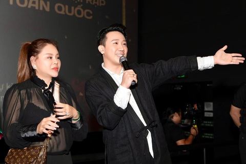 Lê Giang đi cinetour xuyên Tết đến mùng 9; Thuận Nguyễn, Puka diễn kịch đến rằm tháng giêng - Ảnh 2. Lê Giang đi cinetour xuyên Tết đến mùng 9; Thuận Nguyễn, Puka diễn kịch đến rằm tháng giêng - Ảnh 2.
