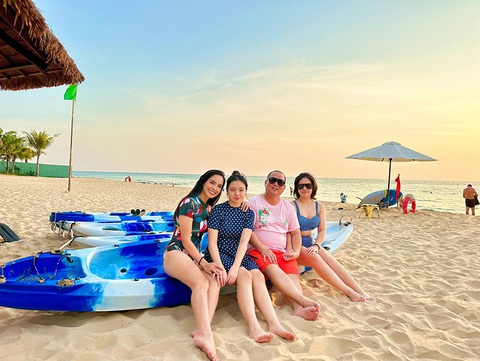 Ảnh vui sao Việt 24-1: Tóc Tiên diện outfit ‘cực chất’ đi chúc Tết - Ảnh 10. Ảnh vui sao Việt 24-1: Tóc Tiên diện outfit ‘cực chất’ đi chúc Tết - Ảnh 10.