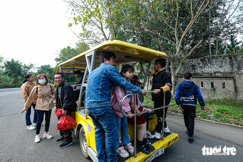 Nắng đẹp, biển người đổ về chùa Tam Chúc, Bái Đính - Ảnh 6. Nắng đẹp, biển người đổ về chùa Tam Chúc, Bái Đính - Ảnh 6.