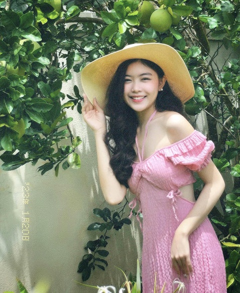Ảnh vui sao Việt 25-1: Đại Nghĩa đọ sắc bên mai vàng - Ảnh 3. Ảnh vui sao Việt 25-1: Đại Nghĩa đọ sắc bên mai vàng - Ảnh 3.