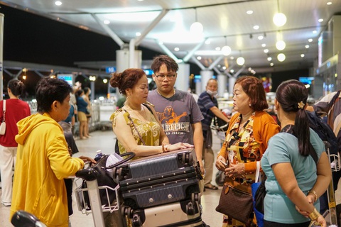 Người TP.HCM chi hơn 430 tỉ du lịch nước ngoài dịp Tết - Ảnh 3. Người TP.HCM chi hơn 430 tỉ du lịch nước ngoài dịp Tết - Ảnh 3.