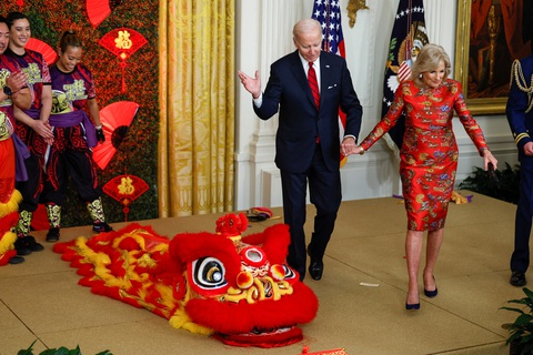 Thông điệp Tết âm lịch của ông Biden tại Nhà Trắng - Ảnh 3. Thông điệp Tết âm lịch của ông Biden tại Nhà Trắng - Ảnh 3.